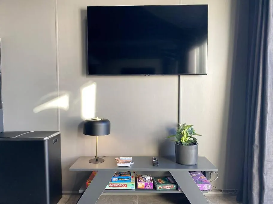 Seascape - Floating Home At Brighton Marina With Free Parking Apartment